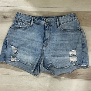 Levi's Denizen distressed shorts